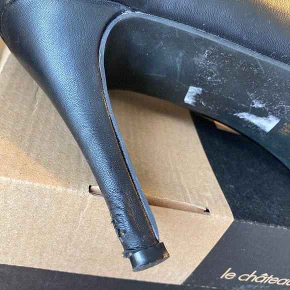 Le Chateau black leather pumps size 9.5 - Picture 4 of 5